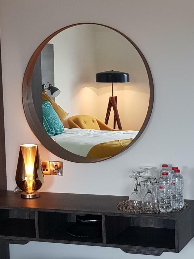 Hotel Base Dingle Esterno foto